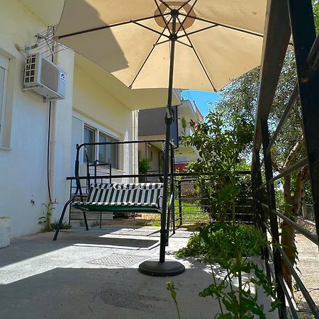 Kalamitsa Apartment By The Beach Kavala Esterno foto