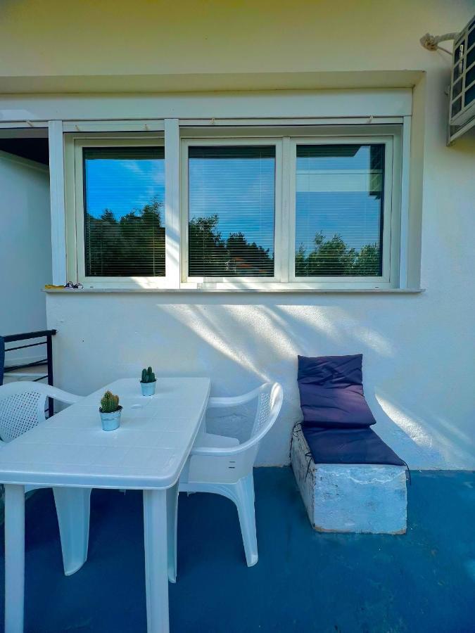Kalamitsa Apartment By The Beach Kavala Esterno foto