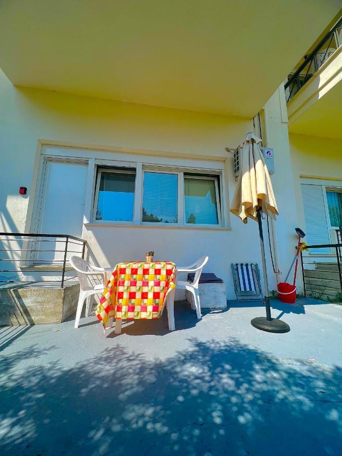 Kalamitsa Apartment By The Beach Kavala Esterno foto